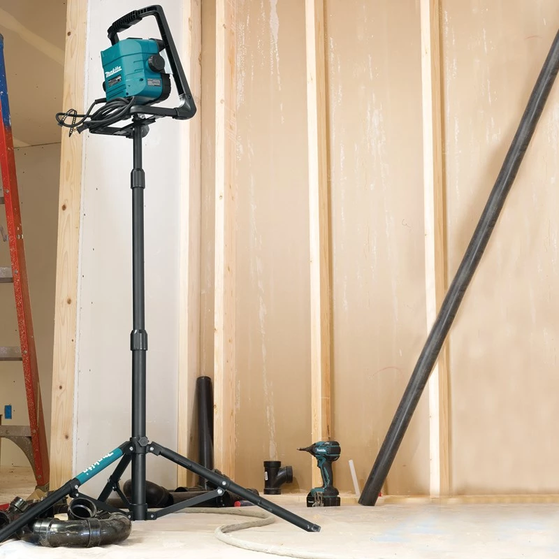 MAKITA LÁMPARA 18V/14,4V DEADML805 LED 1150lx/750lm +AC POWER