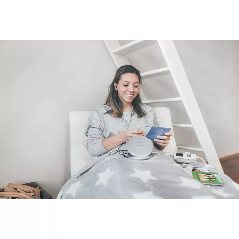 Lenco CD-201SI Reproductor de CD portátil con función de audiolibro y carga, plateado