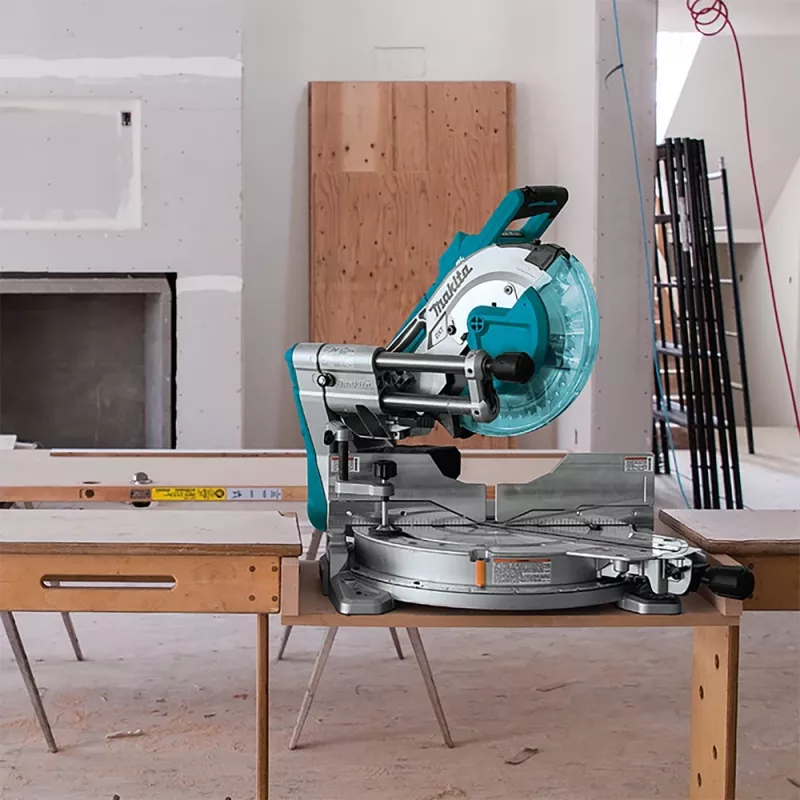 Makita DLS211ZU ingletadora 4400 rpm
