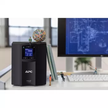 APC Smart-UPS C, Line Interactive, 1000VA, torre, 230V, 8x tomas IEC C13, puerto SmartConnect, comunicación USB y serie, AVR, LCD gráfica