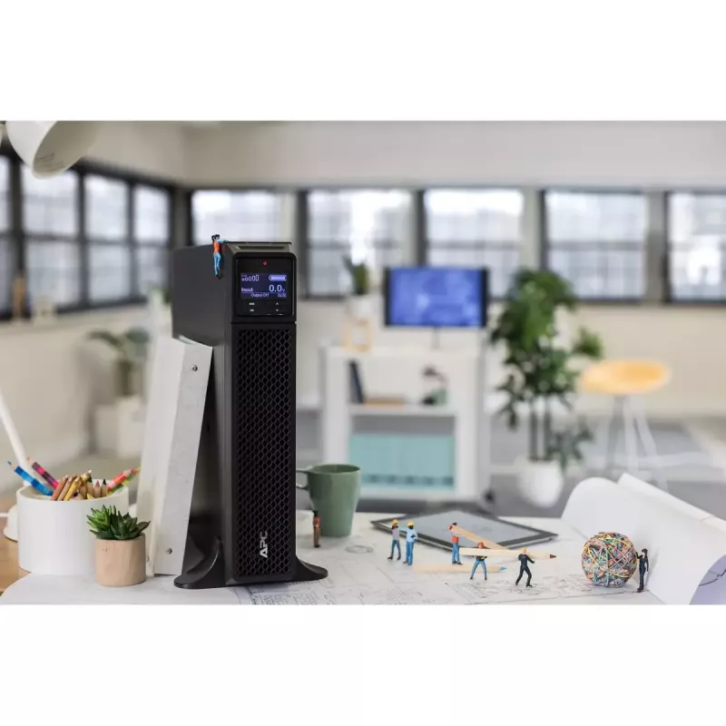 APC Smart-UPS On-Line, 1500VA/1500W, torre, 230V, 6x salidas IEC C13, SmartSlot, autonomía ampliada, sin kit de raíles