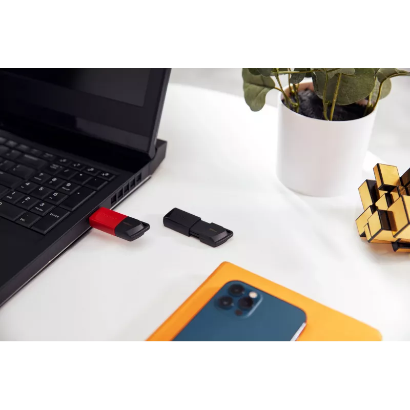 Kingston Technology DataTraveler 128GB USB3.2 Gen1 Exodia M (negro + rojo)