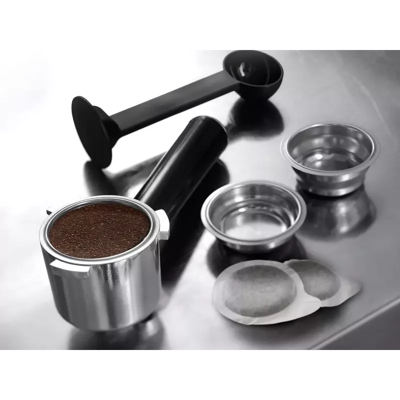 De’Longhi Dedica Style EC 685.BK cafetera espresso semiautomática 1,1 L