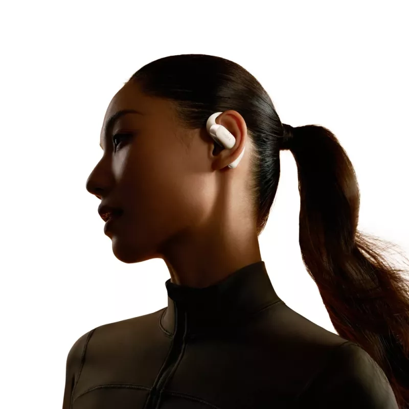Auriculares inalámbricos open-ear Shokz OpenFit 2 — Bluetooth 5.4, IP55, conducción ósea, 11 h de reproducción (48 h con estuche), USB‑C, beige