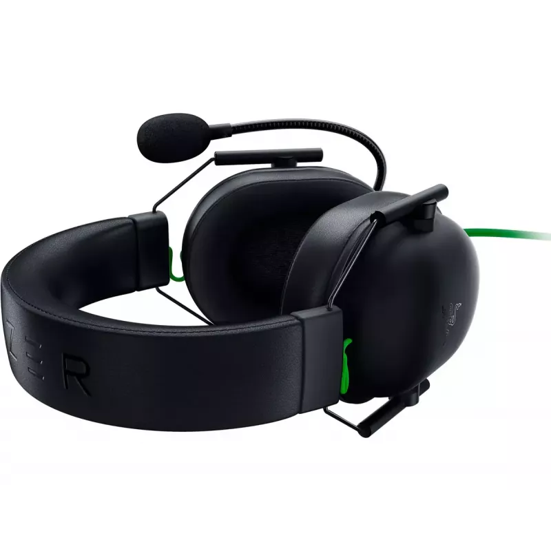 Auriculares gaming con cable Razer BlackShark V2 X — binaurales, 3,5 mm, 32 Ω, 100 dB, micrófono abatible con cancelación de ruido, cable de 1,3 m, verde/negro