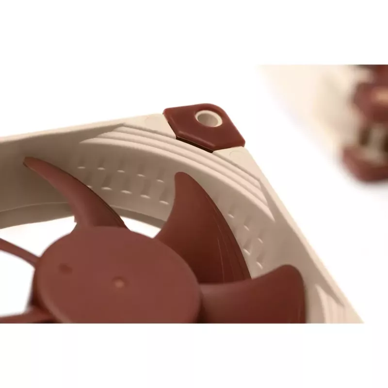 Ventilador de caja Noctua NF-A8 PWM — 80 mm, 12 V, 450–2200 rpm, 55,5 m³/h, 17,7 dB, MTBF 150.000 h