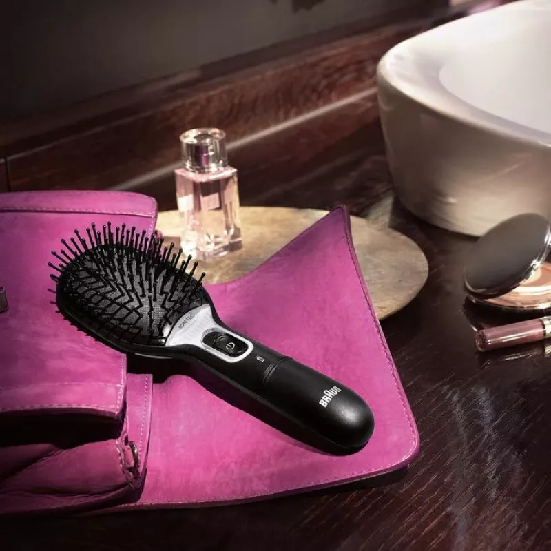Cepillo de pelo con cerdas BRAUN BR710 para adultos, negro y verde, 175 g