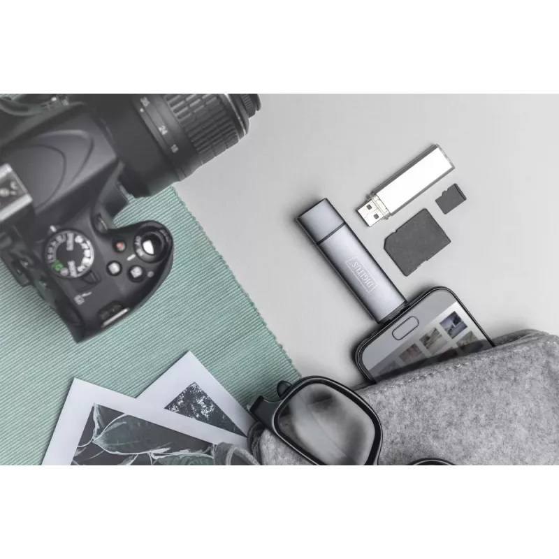 DIGITUS Combo Card Reader Hub (USB-C+USB 3.0) 1x SD, 1x MicroSD, 1x USB 3.0, gris