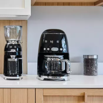 Cafetera de goteo Smeg 1,4 L DCF02BLEU