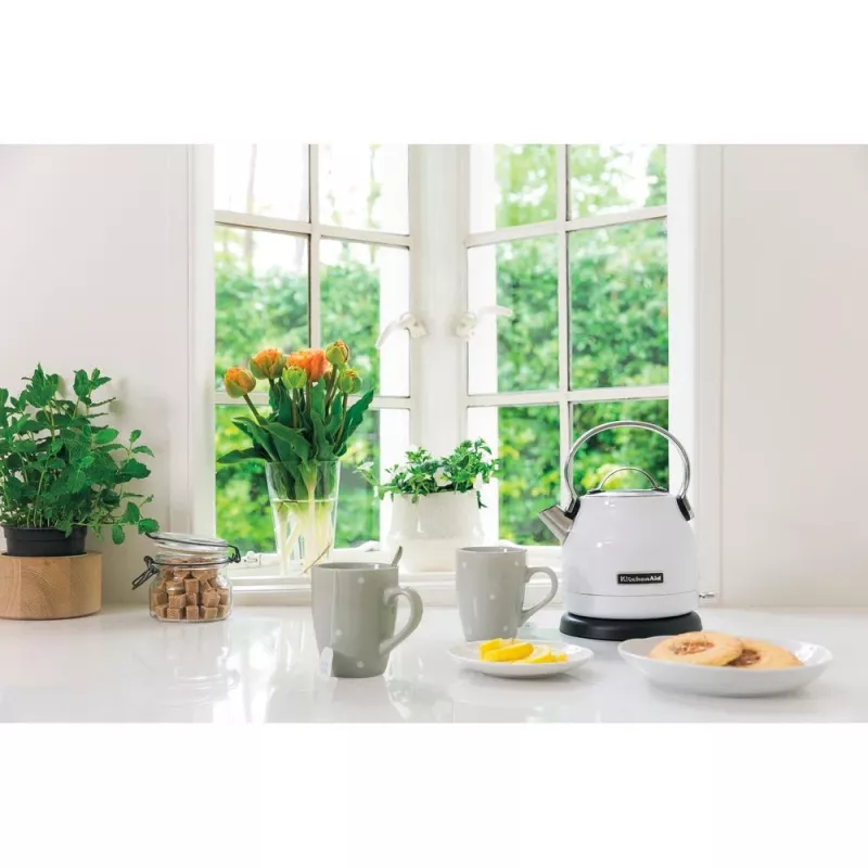 Hervidor KitchenAid 5KEK1222EWH 1.25 L 2200 W negro, acero inoxidable, blanco