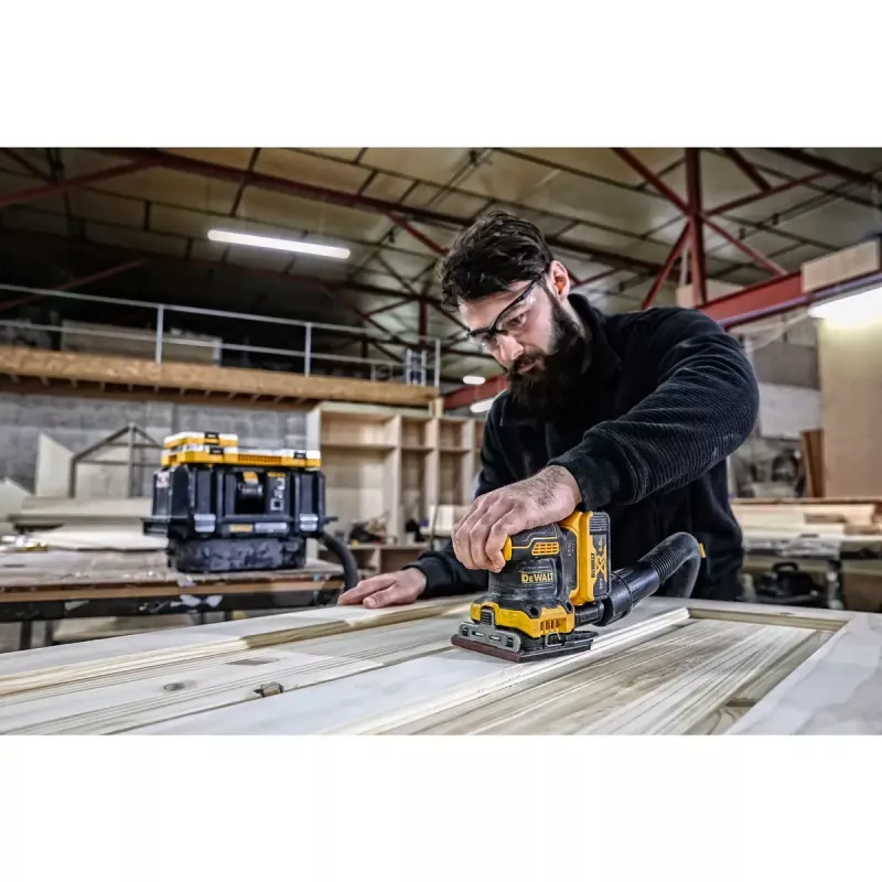 Lijadora portátil DeWALT DCW200N-XJ