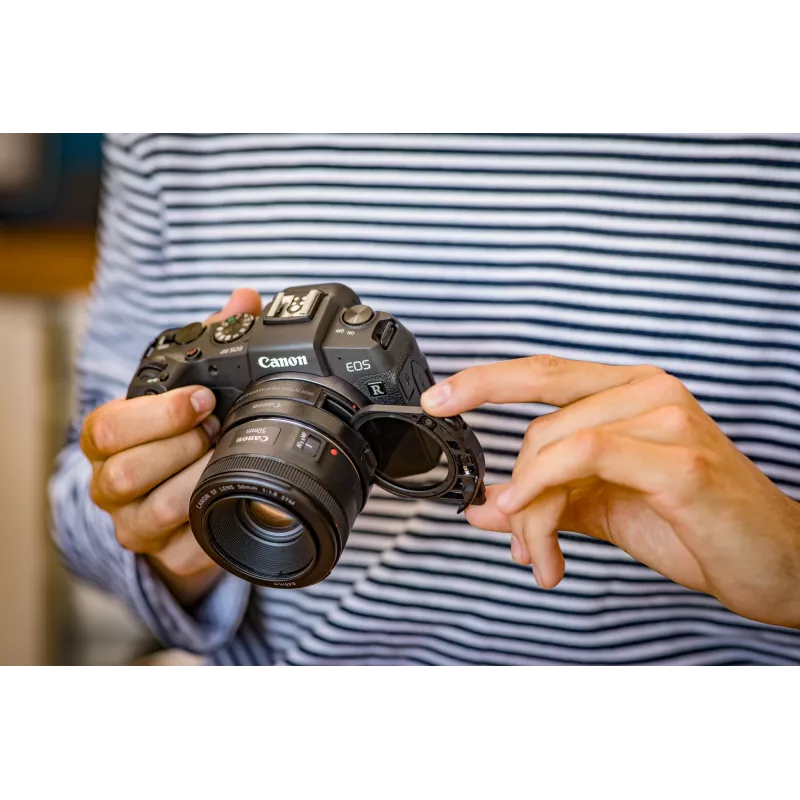 Canon EOS RP MILC Cuerpo 26,2 MP CMOS 6240 x 4160 píxeles negro