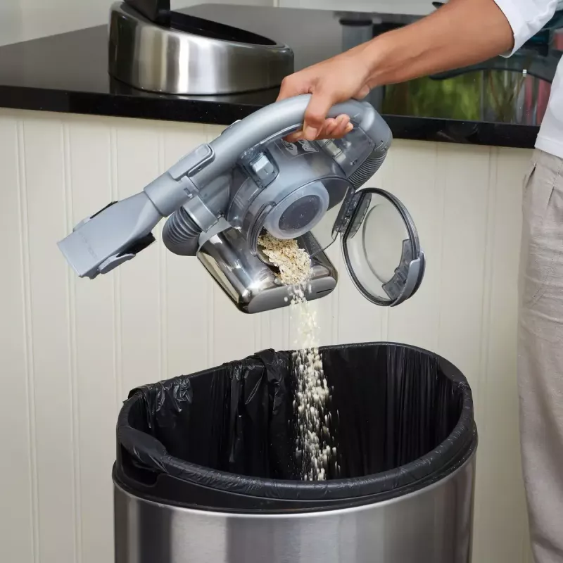 Black & Decker PD1820L-QW Flexi aspirador de mano, cromado