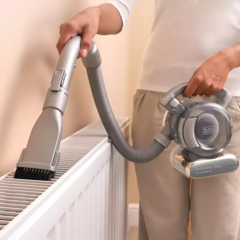 Black & Decker PD1820L-QW Flexi aspirador de mano, cromado