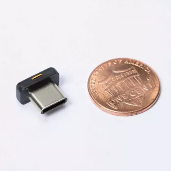Llave de seguridad Yubico YubiKey 5C Nano