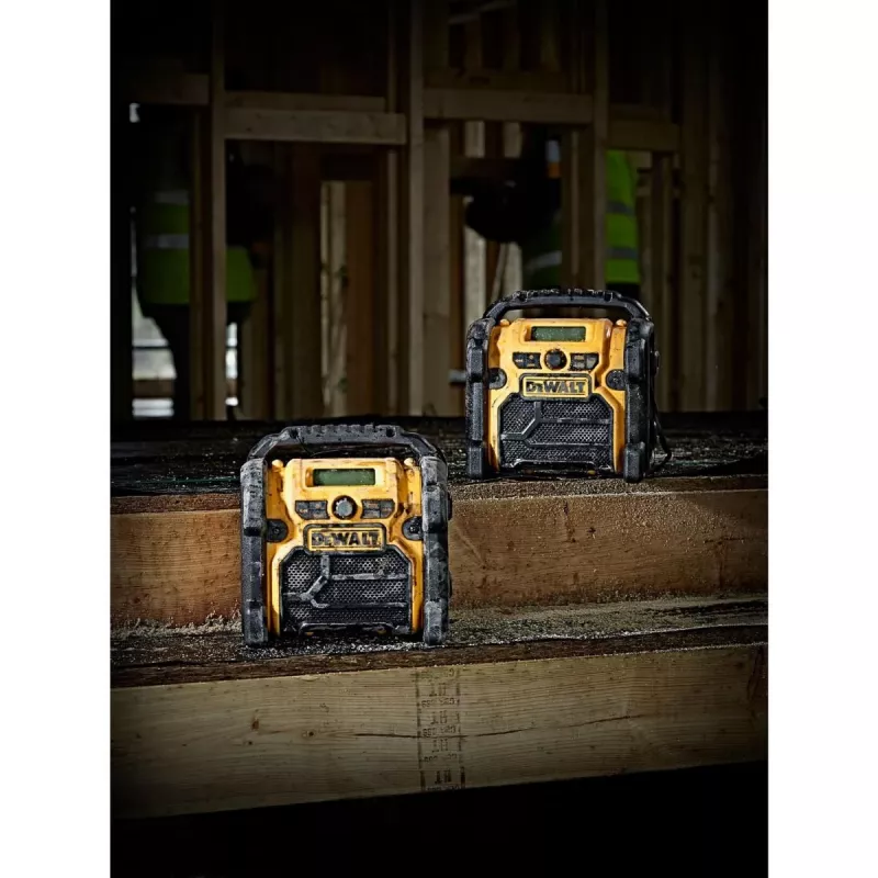 Radio compacta inalámbrica Li-Ion DAB+/FM DEWALT – solo herramienta