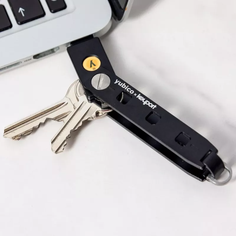 YUBICO Llave de seguridad NFC USB-A