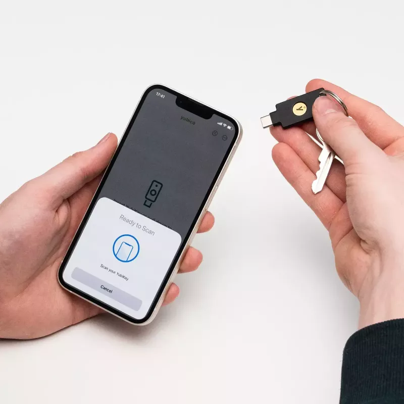 Memoria flash USB Yubico Negra