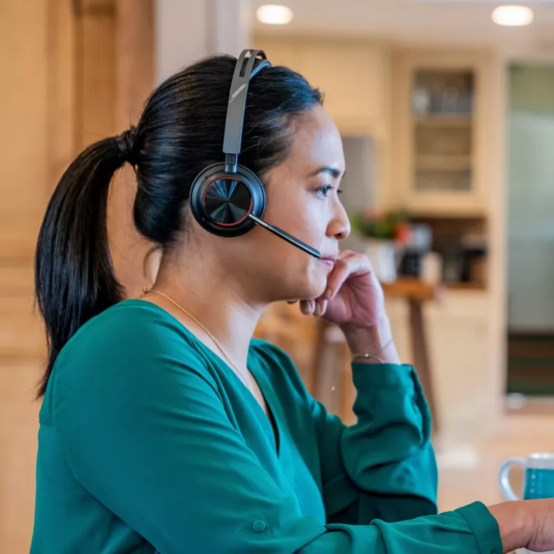 HP Poly Voyager Focus 2 auricular USB-C-C +adaptador USB-C/A