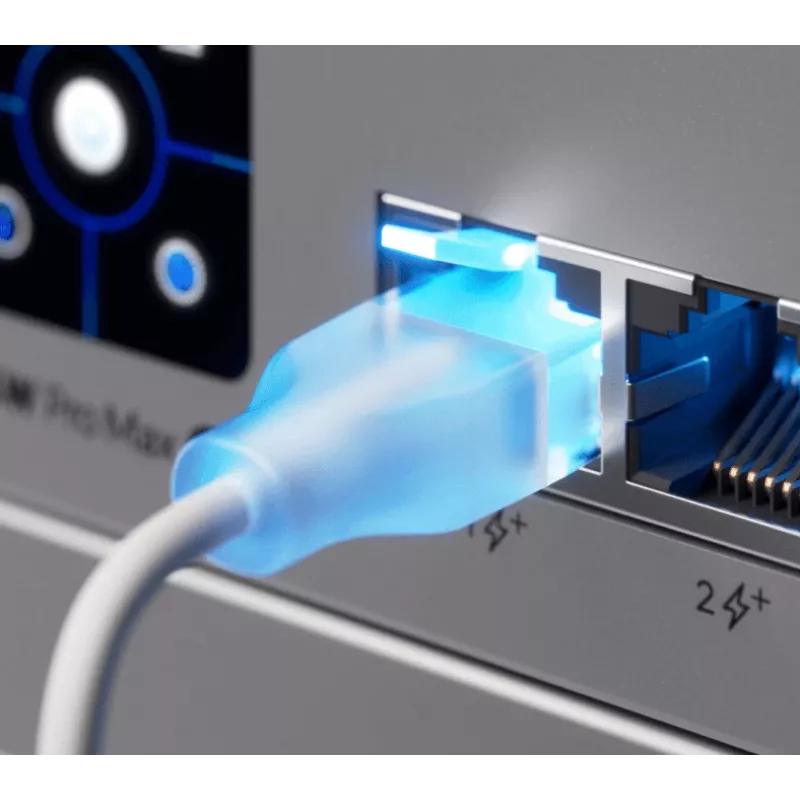 Cable de red patch UBIQUITI UACC-Cable-Patch-EL-1M-W — Cat6, 1 m, 2,5 GbE, PoE++ (4PPoE), translúcido, conector macho RJ-45 a conector macho RJ-45