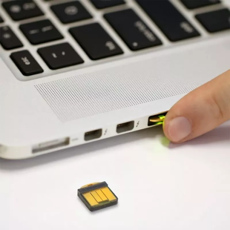 Llave de seguridad Yubico YubiKey 5 Nano