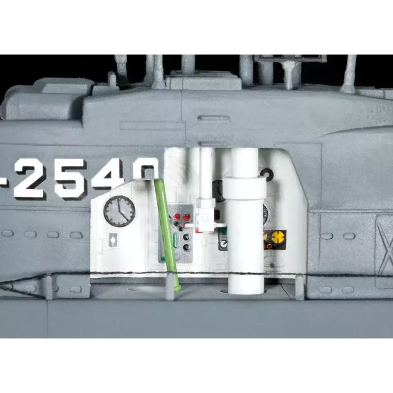 Modelo de submarino Revell submarino Tipo XXI U 2540 e interior