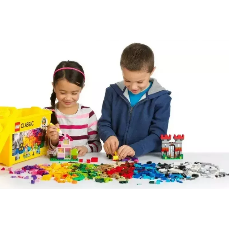 Set de construcción LEGO Classic 10698 — 790 piezas, multicolor, 33 colores, incluye placas base verdes y accesorios