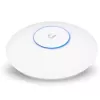 Punto de acceso UBIQUITI NETWORKS UniFi AP AC HD para interior/exterior 802.3at PoE Plus