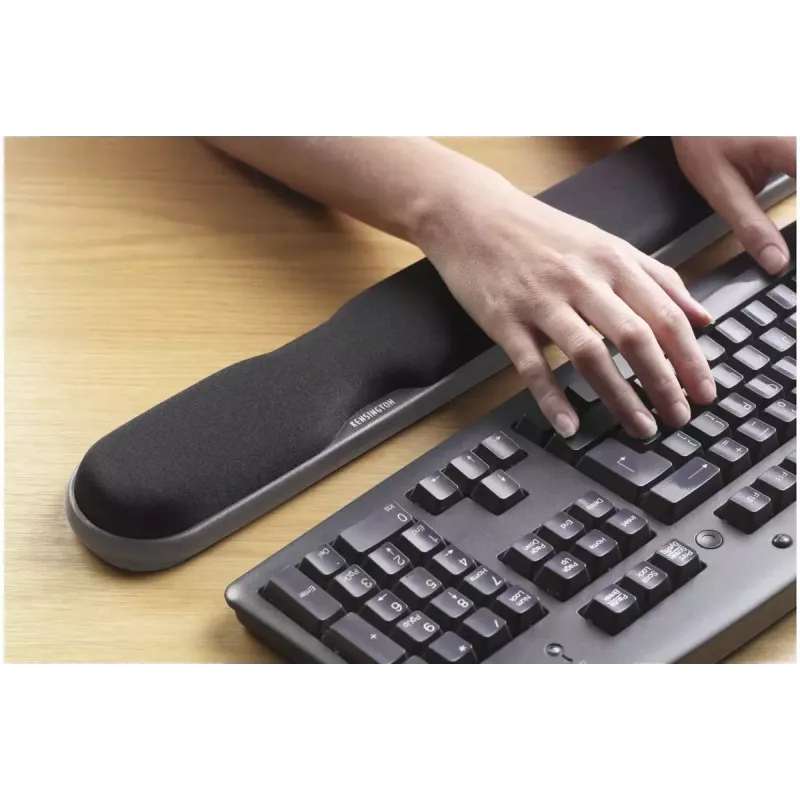 Reposamuñecas Kensington regulable en altura de gel para teclado negro