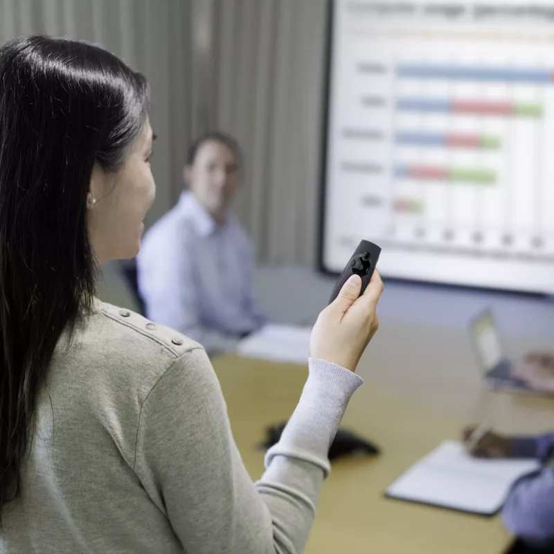 Presentador Kensington Presenter Expert – control de cursor inalámbrico con láser verde
