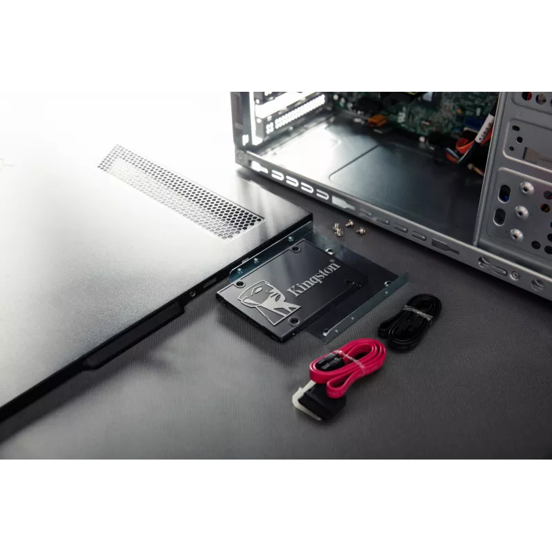 Kingston Technology 1024G SSD KC600 SATA3 2,5 pulgadas, 1 TB, 2,5 pulgadas, 550 MB/s, 6 Gbit/s