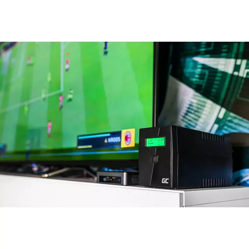 Sistema de alimentación ininterrumpida Green Cell UPS08 — Line-Interactive 700 W / 230 V, 4 tomas IEC, USB, RJ-45, batería 12 V 7 Ah, torre, negro