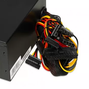 Fuente de alimentación IBOX iBox Aurora 600 W 20+4 Pin ATX, ventilador de 140 mm, carcasa metálica, negra