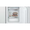 Combinación frigorífico-congelador integrable Bosch Serie 6 KIS86AFE0, 266 L total, 192 L frigorífico, 74 L congelador abajo, control táctil, puerta reversible
