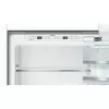 Combinación frigorífico-congelador integrable Bosch Serie 6 KIS86AFE0, 266 L total, 192 L frigorífico, 74 L congelador abajo, control táctil, puerta reversible