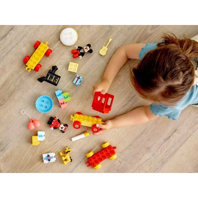 LEGO DUPLO Set 10941 Cumpleaños de Mickey y Minnie – figuras DUPLO, 22 piezas, para niños a partir de 2 años