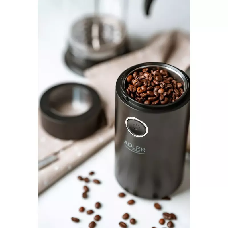 Molino de muelas Adler AD4446BS — 150 W, muelas de acero inoxidable, depósito de granos 75 g, negro