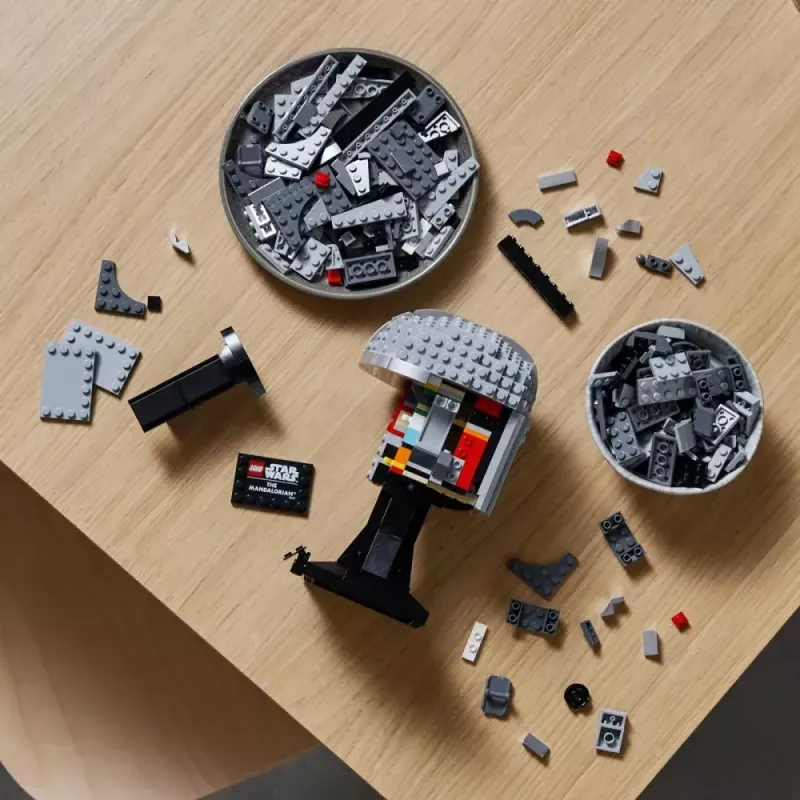 Juguete de construcción LEGO Casco Mandaloriano 75328 — modelo de exposición Star Wars, pieza de coleccionista para construir, 584 piezas, edad 18+
