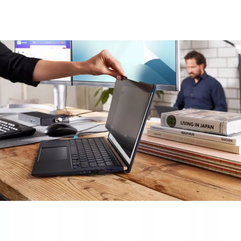 Kensington MagPro filtro de privacidad magnético para portátiles de 13,3