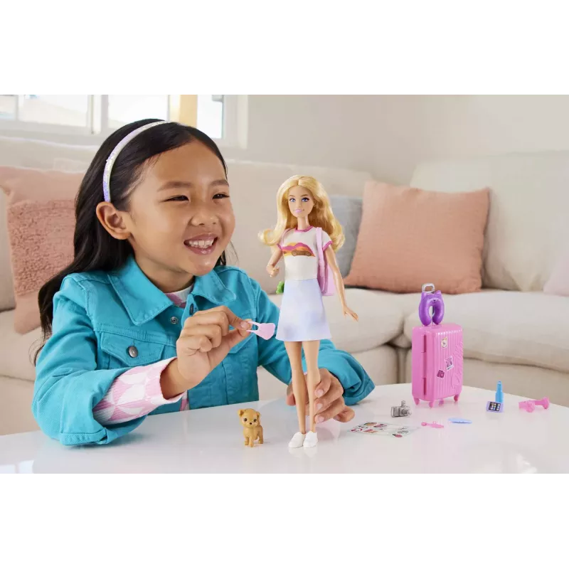 Muñeca y accesorios Barbie Dreamhouse Adventures, set de viaje 