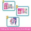 Casa de muñecas Barbie Getaway con muñeca, 4 zonas de juego y 11 accesorios de decoración