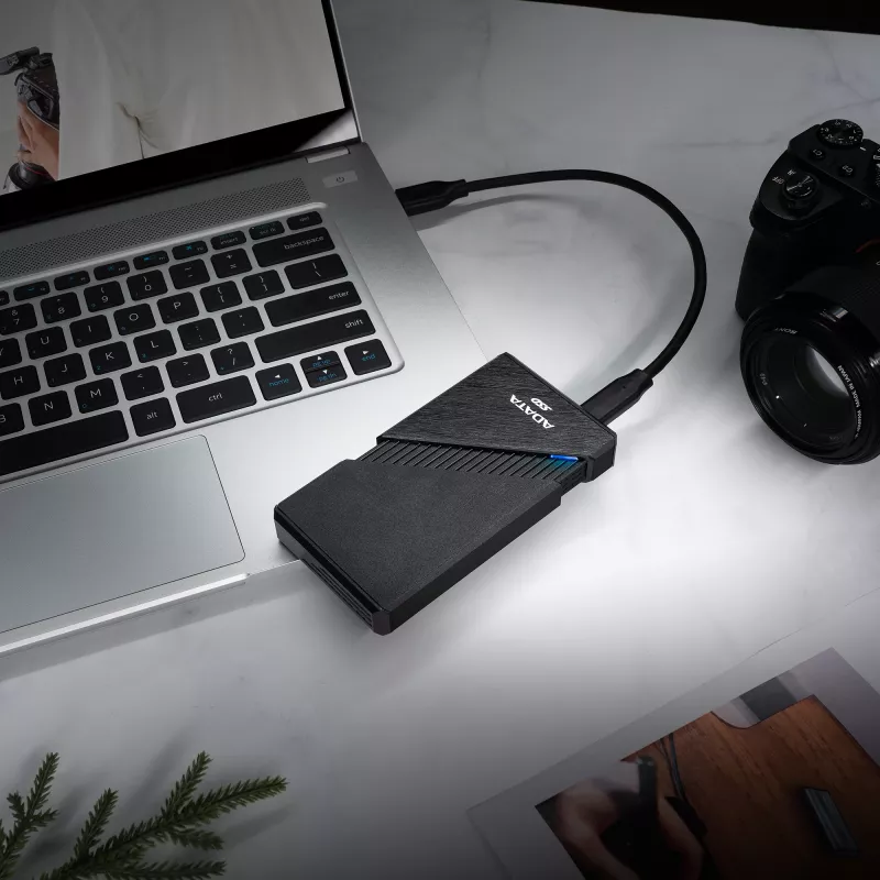 ADATA SE920 tecnología Thunderbolt 4 TB USB Type-C USB4 Gen 3x2 negro