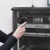 SAI para rack QOLTEC 52286 2 kVA (2000 W) factor de potencia 1,0, montaje en rack