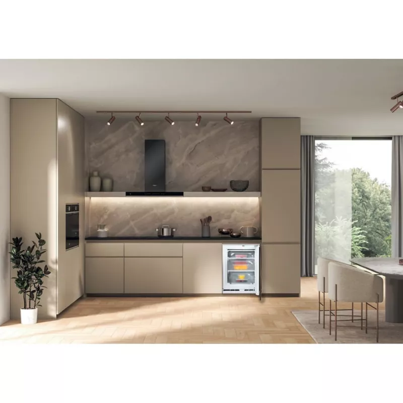 Congelador Whirlpool WBUFZ011 bajo encimera 91 L