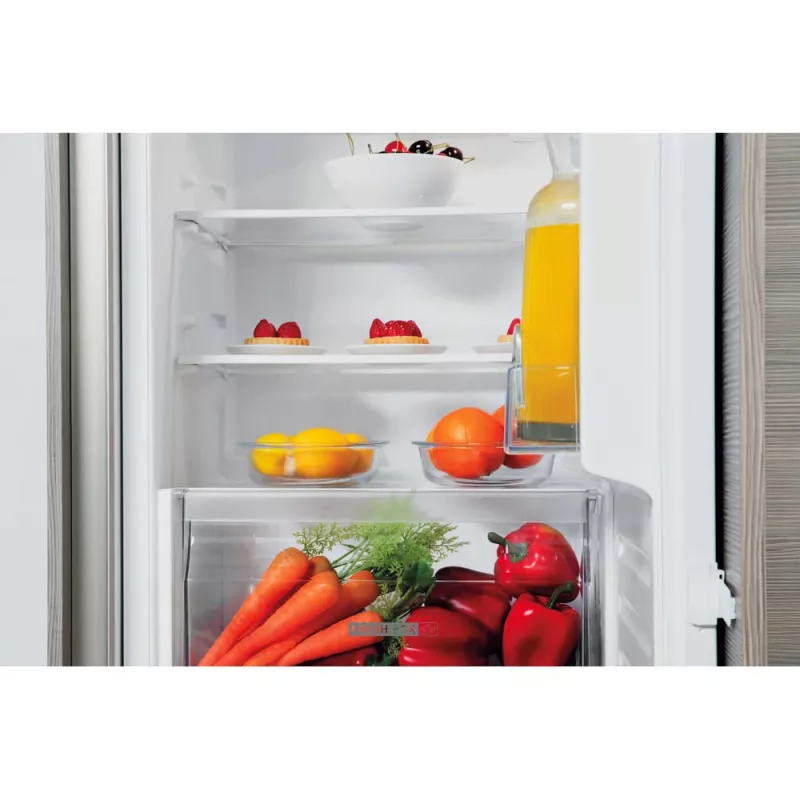 Whirlpool ARG 7342 Frigorífico-congelador combinado, integrable, 189 L, Blanco