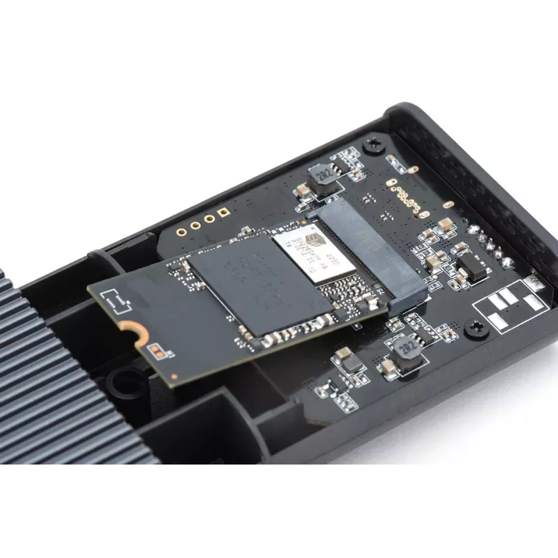 Carcasa externa para SSD M.2 DIGITUS NVMe 40Gbps USB 4.0 aluminio sin herramientas DA-71158