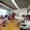HP Poly Studio E60 Cámara inteligente 4K MPTZ con zoom óptico 12x