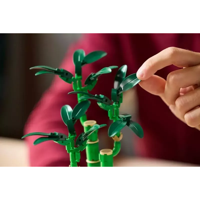 Modelo de planta decorativa LEGO Icons — LEGO 10344 Bambú de la suerte Botanical Collection, 325 piezas, 290 mm de altura