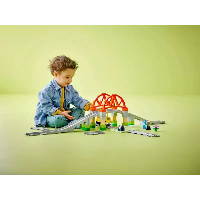 LEGO DUPLO Puente ferroviario y vías set de ampliación 10426 – Puente ferroviario DUPLO y vías curvas para niños pequeños