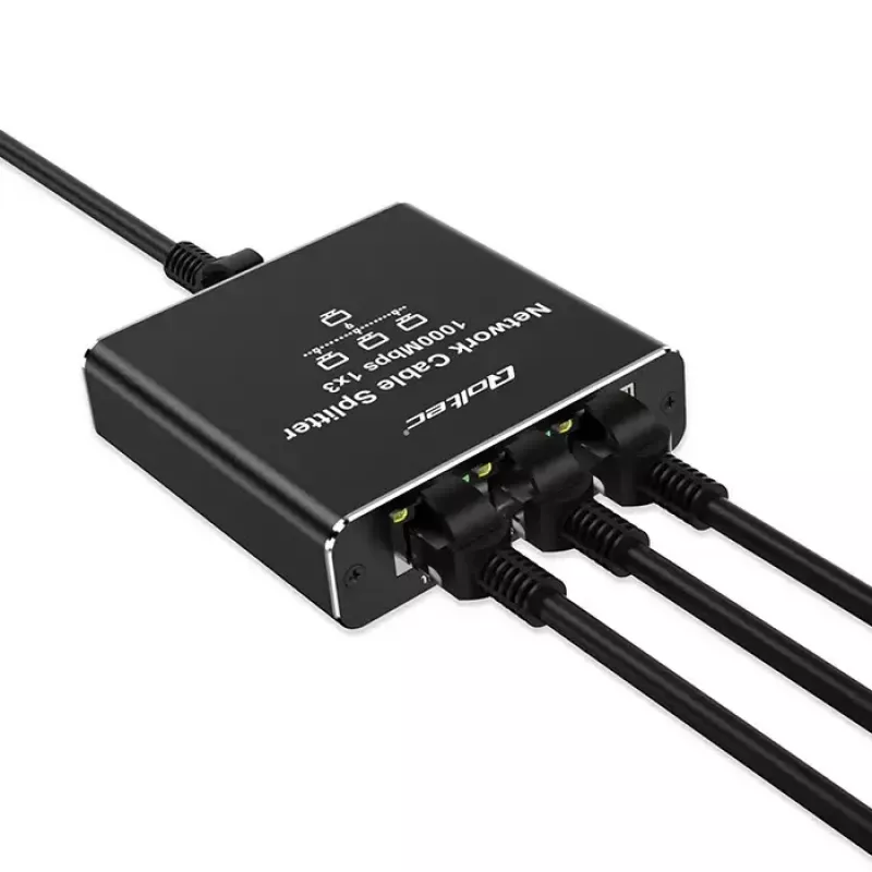 Splitter Ethernet QOLTEC 52294 1x3 RJ45 con entrada de alimentación USB-C